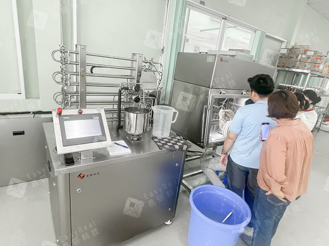 small scale uht machine (1)